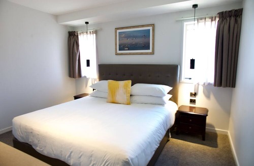 Fenton Street Hotel | Regal Palms Resort