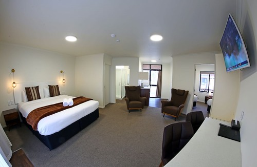 Oamaru Hotel | Heritage Court Lodge