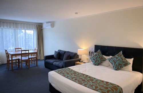 Greenlane Hotel | Royal Park Lodge