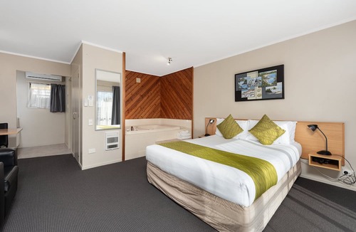 Tauranga Hotel | Asure Macys Motor Inn And Conference Centre