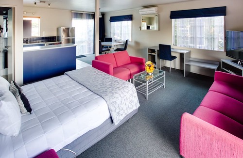 Taradale Hotel | ASURE Colonial Lodge Motel