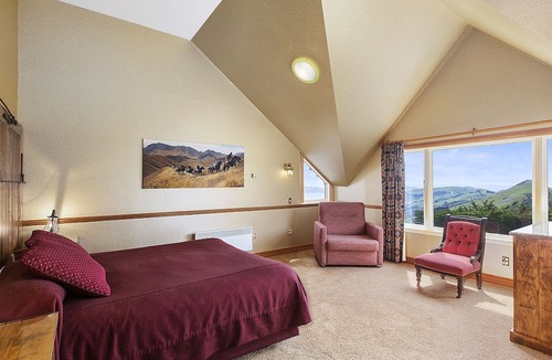 Dunedin Cabin | Larnach Lodge