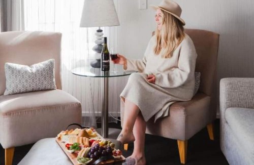 Te Anau Hotel | Radfords on the Lake