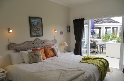 Totara Bed & Breakfast | Cotswold Cottage