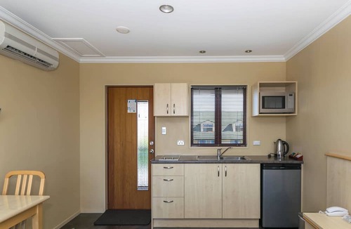 Blenheim Hotel | Blenheim Spa Motor Lodge