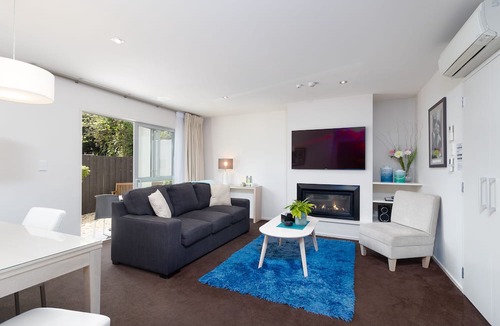 Nelson Hotel | Century Park Motor Lodge