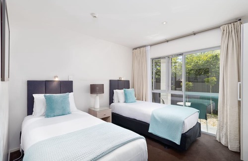 Nelson Hotel | Century Park Motor Lodge