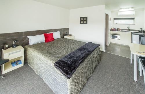Whanganui Hotel | 151 on London Motel