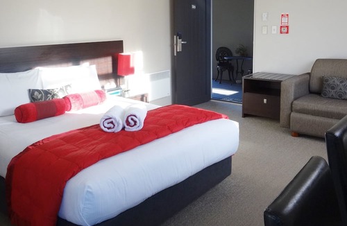 Dunedin City Centre Hotel | Dunedin Palms Motel