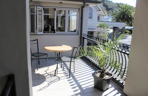 Woodhill House | Lodge Bordeaux