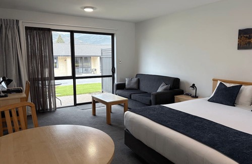 Lowburn Hotel | ASURE Central Gold Motel