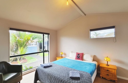 Parakai Hotel | Parakai Geothermal Motel