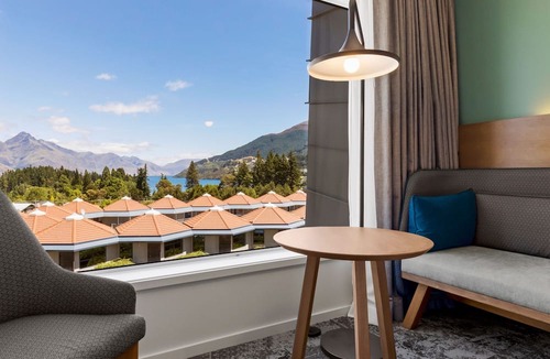 Queenstown City Centre Hotel | voco Queenstown by IHG