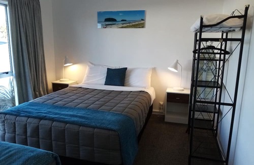 Whangamata Hotel | Palm Pacific Resort and Motel
