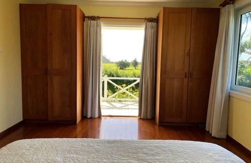 Te Tii House | Homestead with Charm - on coastal farm by the sea