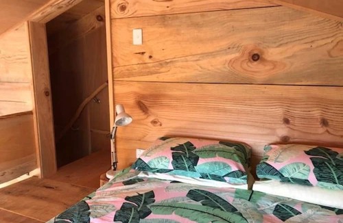 Te Tii Apartment | Unique Studio for 2 with mezzanine bedroom - located on coastal farm