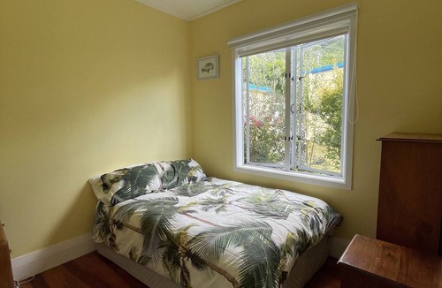 Waihi Beach Cottage | Seasong - Waihi Beach Holiday Home