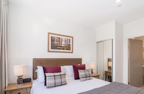 Frankton Apartment | Executive 2 Bedroom Apartment Remarkables Park