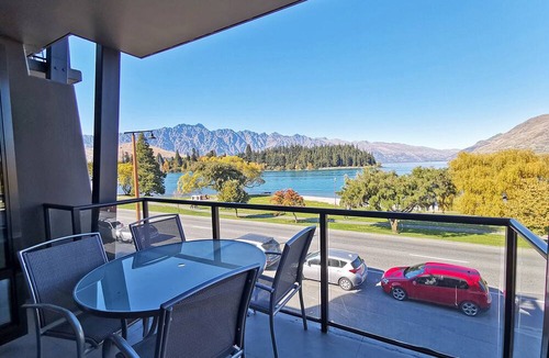 Queenstown Apartment | The Beacon - 2 Bedroom Luxe Apartment