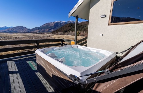 Bealey Hotel | The Bealey Hotel