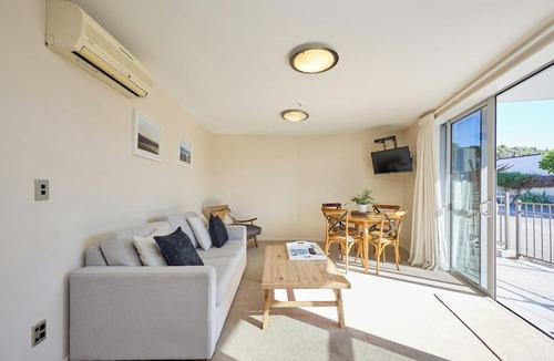 Kaikoura Hotel | Kaikoura Waterfront Apartments