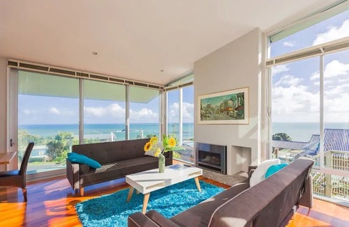Muriwai House | Exclusive sanctuary on the west coast