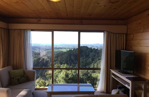 Waiatarua Hotel | Waitakere Resort & Spa