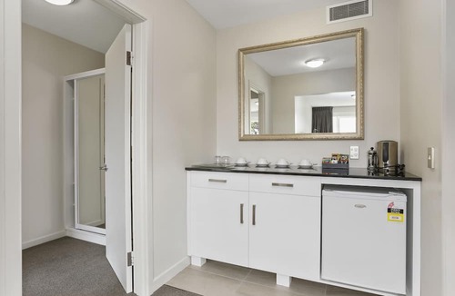 Waiatarua Hotel | Waitakere Resort & Spa