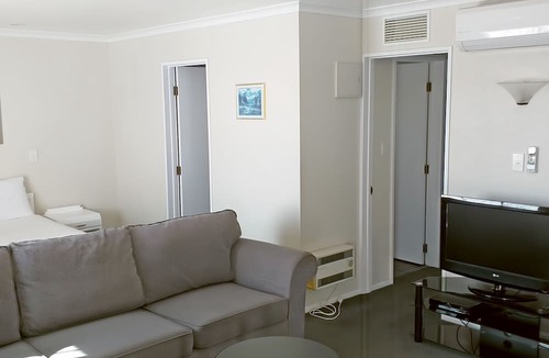 Palmerston North Hotel | Shadzz Motel & Conference Centre