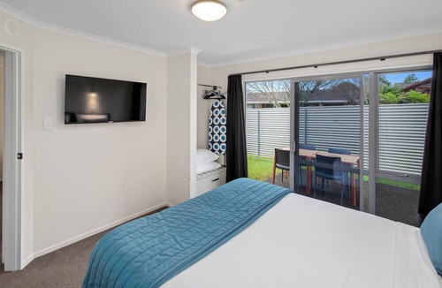 Pukekohe Hotel | Aveda Motor Lodge