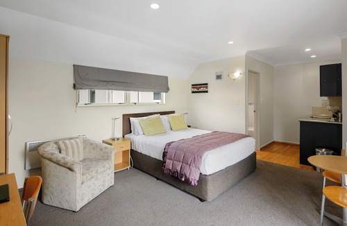 Christchurch City Centre Hotel | Colombo in the City