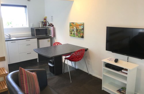 Kerikeri Hotel | Colonial House Motel