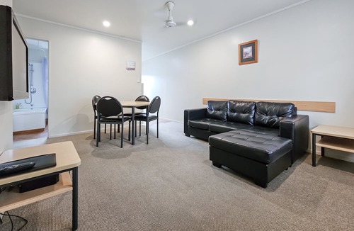 Gisborne Hotel | Captain Cook Motor Lodge