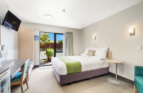 Woodhill Hotel | Bella Vista Motel Whangarei