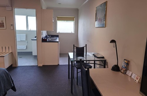 Palmerston North Hotel | Harringtons Motor Lodge