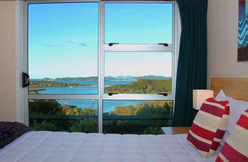 Haruru Hotel | Cook's Lookout Motel