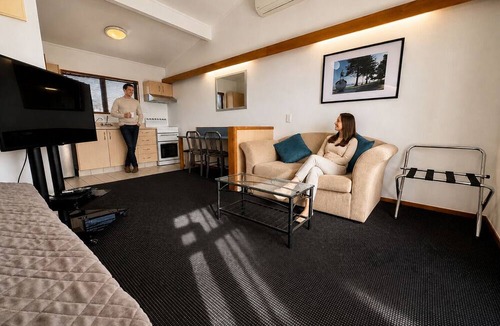 Gisborne Hotel | Teal Motor Lodge
