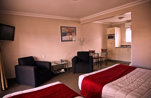 Hamilton North Hotel | Barclay Motel