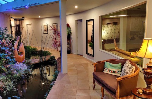 Kerikeri Cabin | Moon Gate Villa