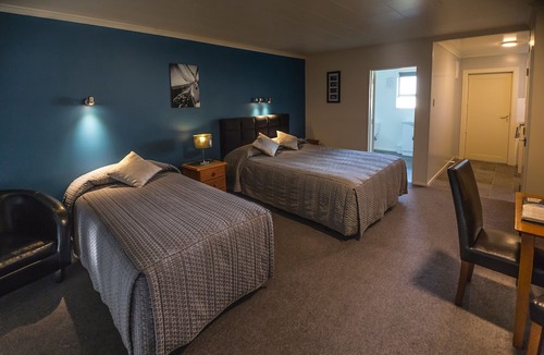 Oamaru Hotel | AAA Thames Court Motel
