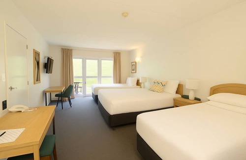 Upper Hutt Hotel | Wallaceville House Motor Lodge