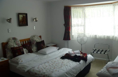 Whitianga Bed & Breakfast | At Parkland Place