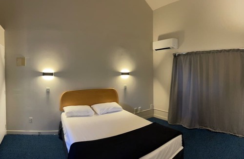 Epsom Hotel | Rayland Epsom Motel