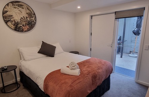 Arrowtown Hotel | New Orleans Hotel