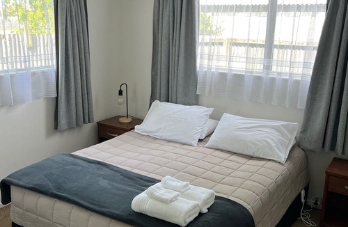 Redwood Hotel | Garden City Motel