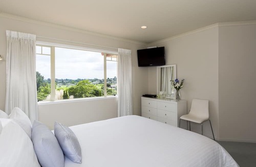 Tauranga Bed & Breakfast | Seascape Villa Bed & Breakfast