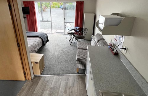 Hokitika Hotel | Jade Court Motor Lodge