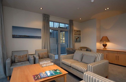 Dunedin City Centre Hotel | Bluestone On George
