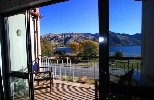 Wanaka Hotel | The Moorings