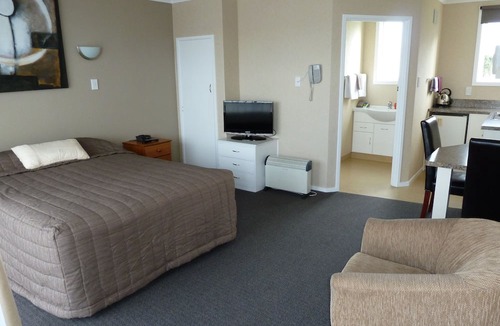 Invercargill Hotel | Monarch Motel